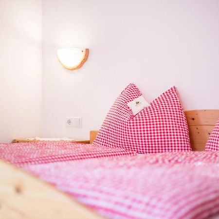 Ciasa Tlara App Alma Apartment San Vigilio Di Marebbe Bagian luar foto