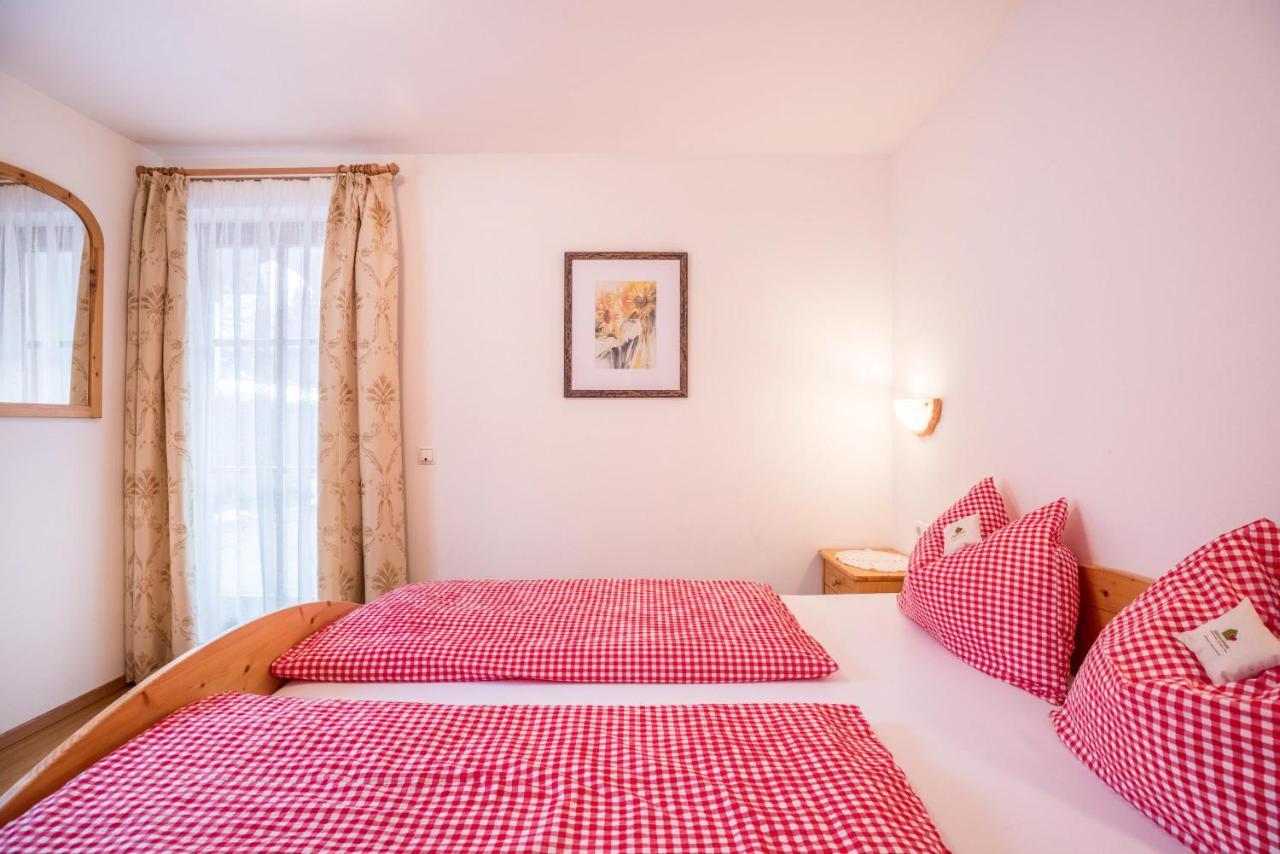 Ciasa Tlara App Alma Apartment San Vigilio Di Marebbe Bagian luar foto