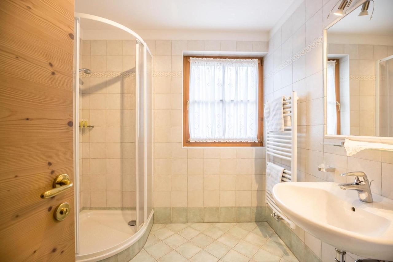 Ciasa Tlara App Alma Apartment San Vigilio Di Marebbe Bagian luar foto