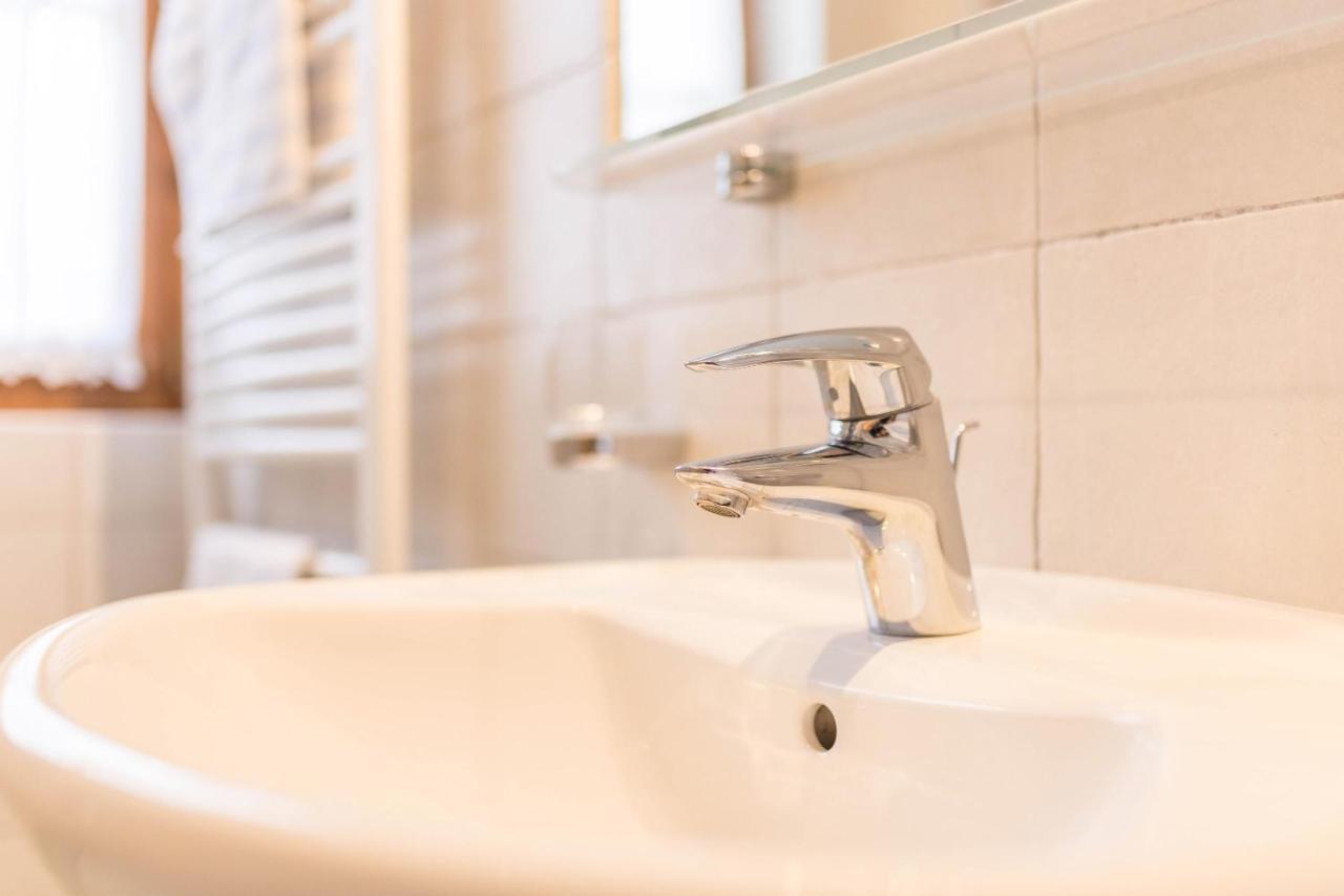 Ciasa Tlara App Alma Apartment San Vigilio Di Marebbe Bagian luar foto